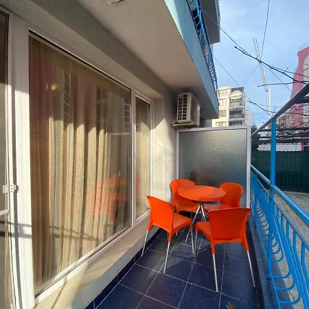 Apartament Violet Garden 2 Veranda