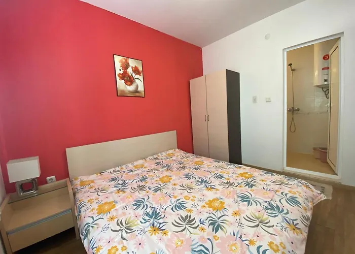 Violet Garden 2 Veranda Appartement