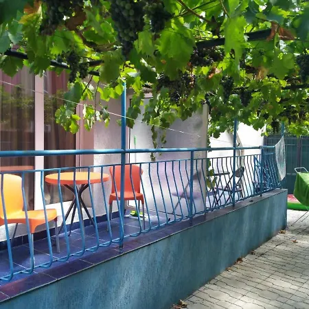 Appartement Violet Garden 2 Veranda Slantchev Briag