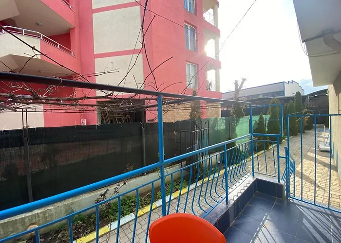 Violet Garden 2 Veranda Slantschew brjag