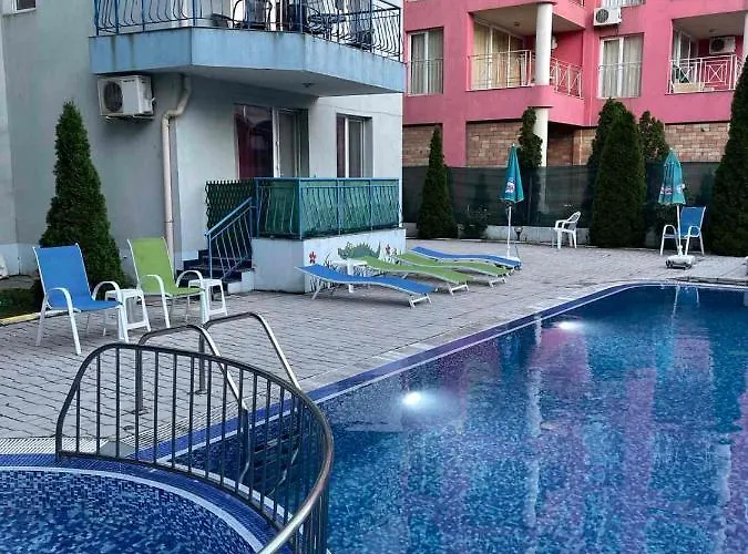 Violet Garden 2 Veranda Slantschew brjag