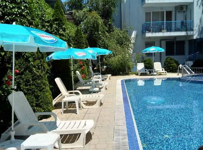 Violet Garden 2 Veranda Apartment