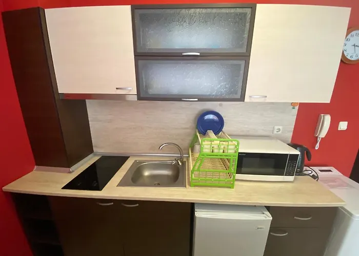 Violet Garden 2 Veranda Apartment *