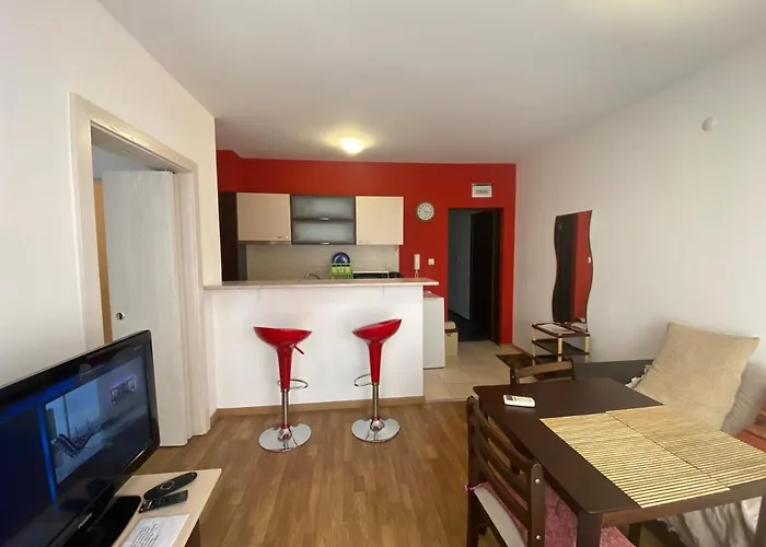 Apartment Violet Garden 2 Veranda Slantschew brjag