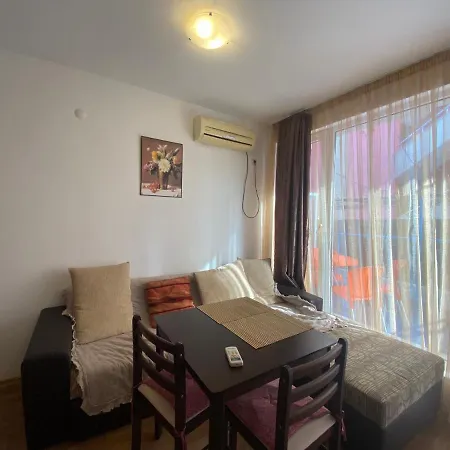 公寓 Violet Garden 2 Veranda *