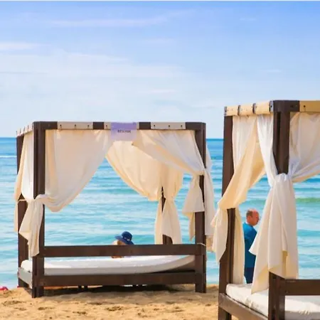 Violet Garden 2 Veranda * 阳光海滩